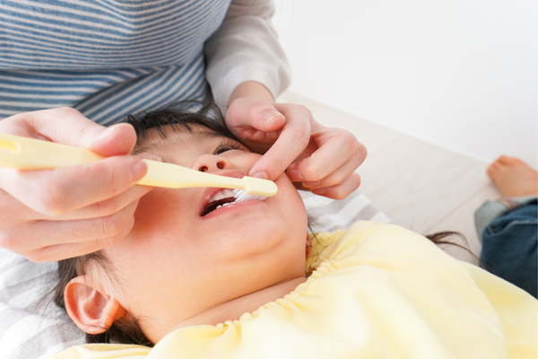 子どもの仕上げ磨き