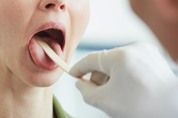 舌の癖を整えるトレーニング